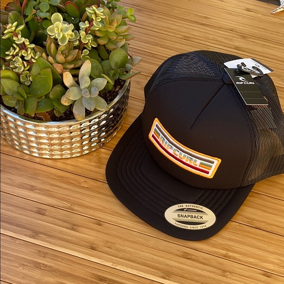 🔷🔹 RIP CURL SURF REVIVAL TRUCKER HAT 🔹🔷 - Picture 2 of 8